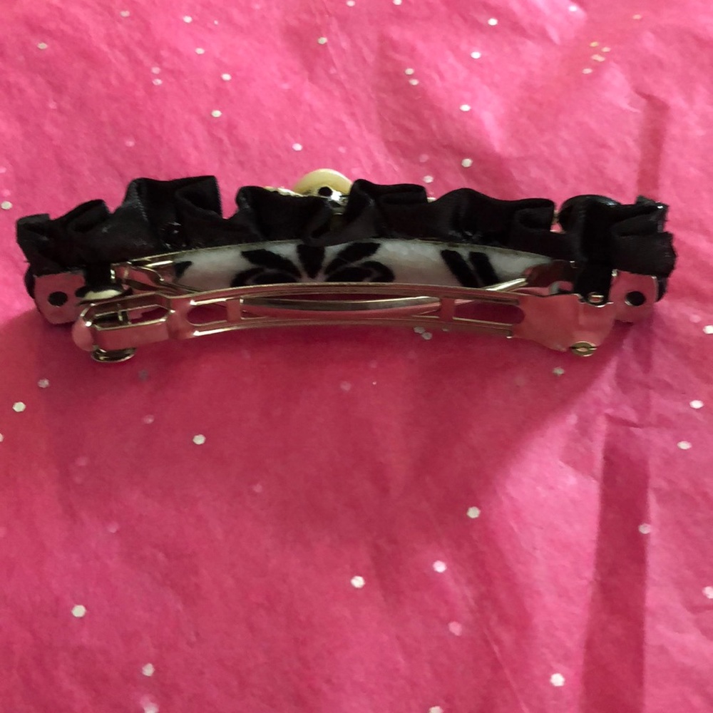 Hair Accessory - Picture 2 of 3